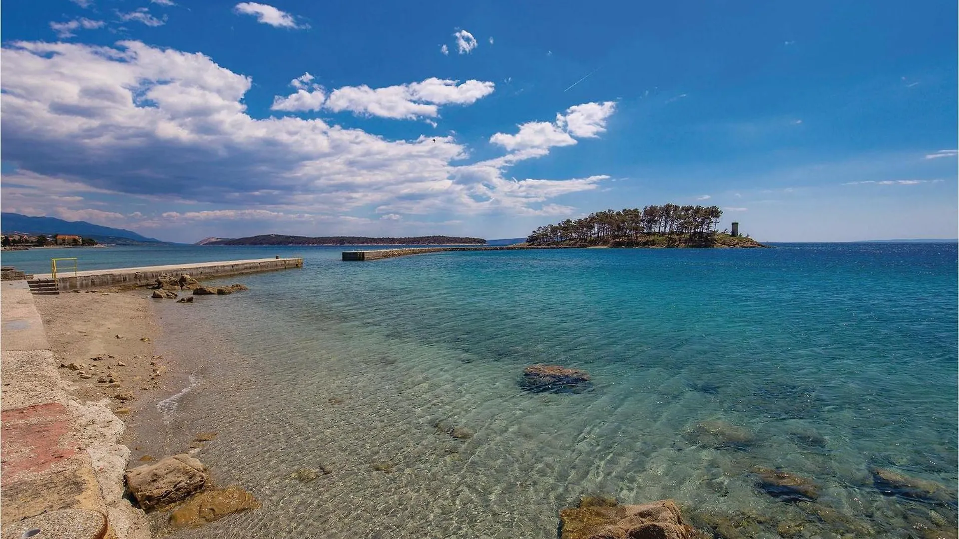 Gorgeous Apartment In Rab With Kitchen Rab Town Kroatië